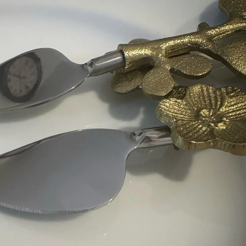 Serveware Ornate Silver & Gold Cheese Knife Floral leafy Theme x 1